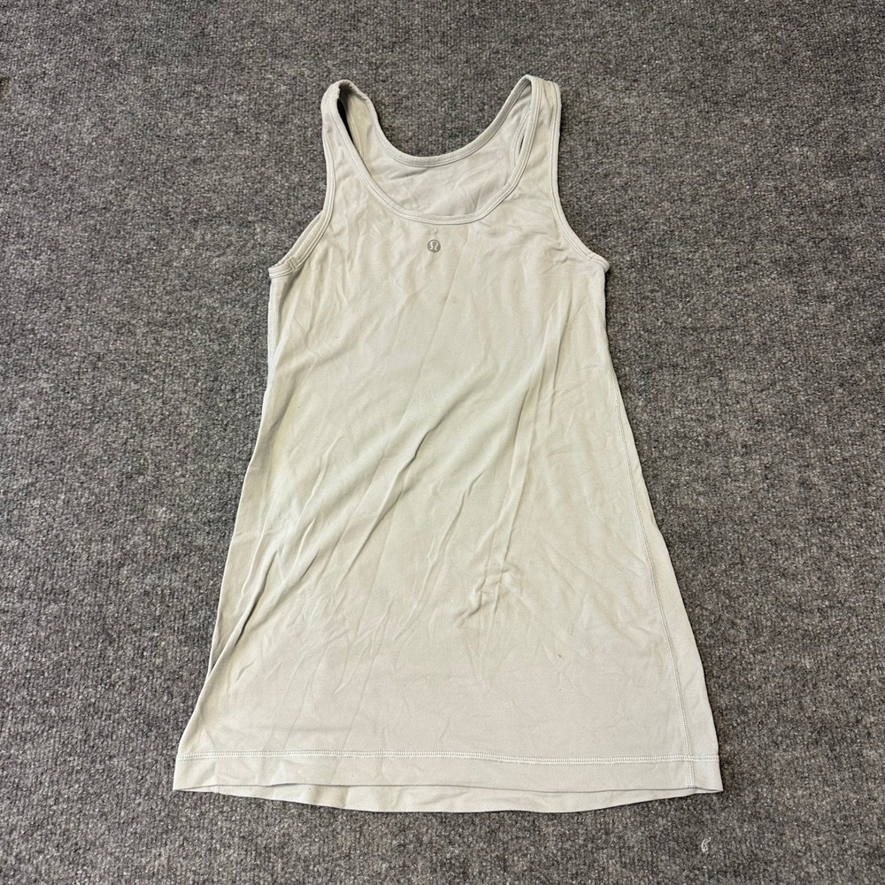 Lululemon Tank Top Womens Size 4 Sage Green Slim Fit Racerback Athletic Yoga